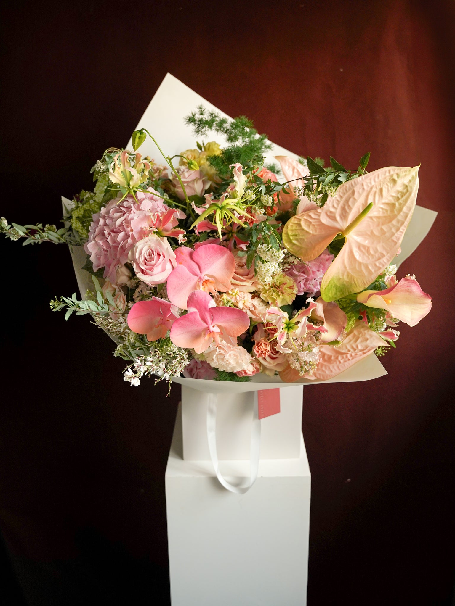 Studio Ode The Blush rose and seasonal bloom arrangement Hong Kong