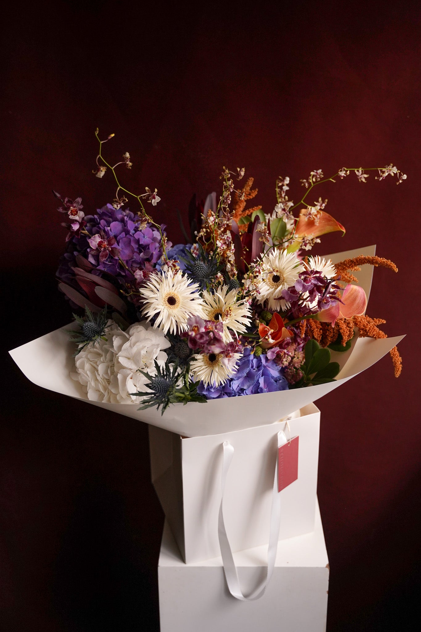 Studio Ode The Ode One Out bold statement floral bouquet Hong Kong | size:Large - 40cm